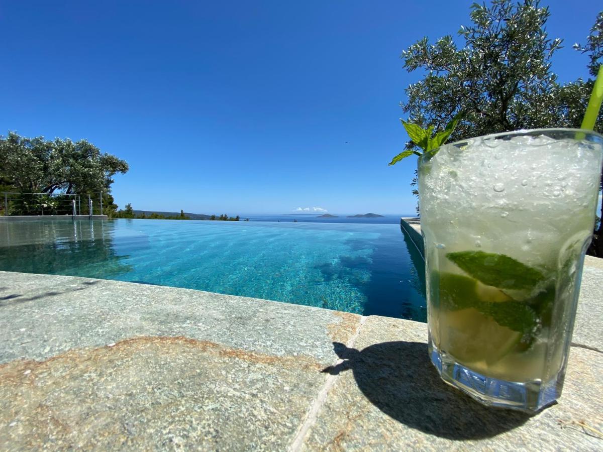 The Infinity 180 Luxury Suites Milia Ngoại thất bức ảnh