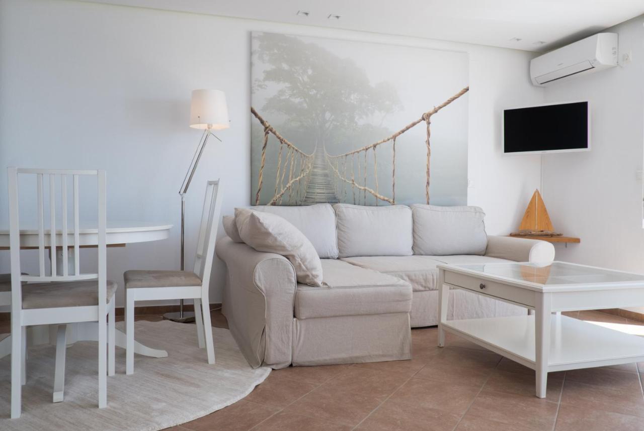 The Infinity 180 Luxury Suites Milia Ngoại thất bức ảnh