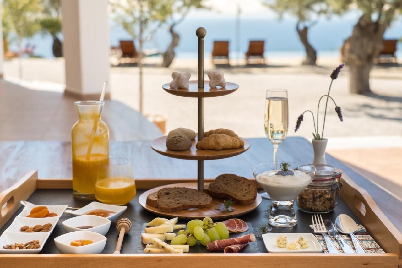 The Infinity 180 Luxury Suites Milia Ngoại thất bức ảnh